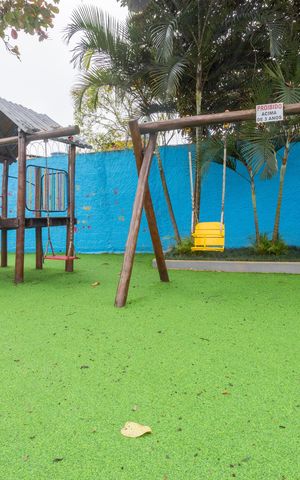 Casa à venda com 61m², 2 quartos e 2 vagasÁrea comum - Playground