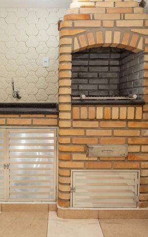 Casa à venda com 61m², 2 quartos e 2 vagasChurrasqueira
