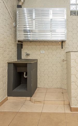 Casa à venda com 61m², 2 quartos e 2 vagasÁrea de Serviço