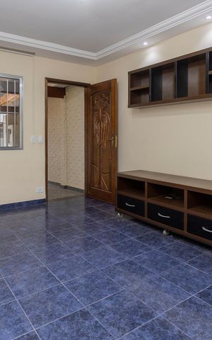 Casa à venda com 61m², 2 quartos e 2 vagasSala