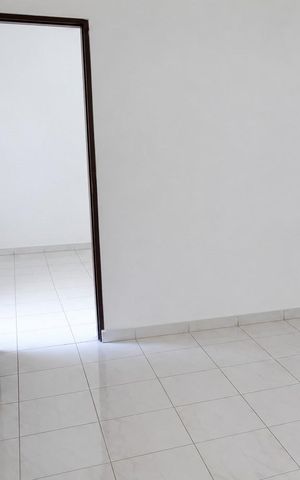 Casa à venda com 200m², 3 quartos e 2 vagas Casa à venda com 200m², 3 quartos e 2 vagasQuarto
