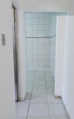 Casa à venda com 200m², 3 quartos e 2 vagas Casa à venda com 200m², 3 quartos e 2 vagasCorredor