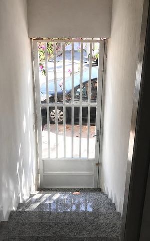 Casa à venda com 200m², 3 quartos e 2 vagas Casa à venda com 200m², 3 quartos e 2 vagasÁrea externa