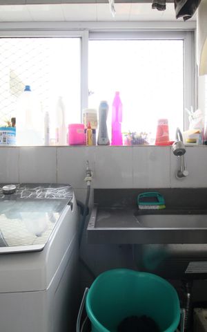 Apartamento à venda com 74m², 3 quartos e 1 vagaÁrea de Serviço