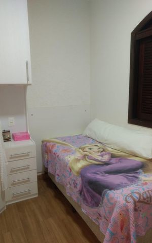 Casa à venda com 150m², 3 quartos e 2 vagas Casa à venda com 150m², 3 quartos e 2 vagasQuarto