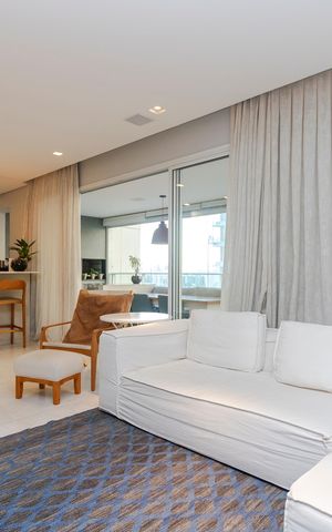 Apartamento à venda com 134m², 3 quartos e 2 vagas Apartamento à venda com 134m², 3 quartos e 2 vagasSala