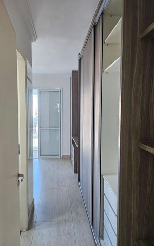 Apartamento à venda com 82m², 3 quartos e 2 vagasCorredor