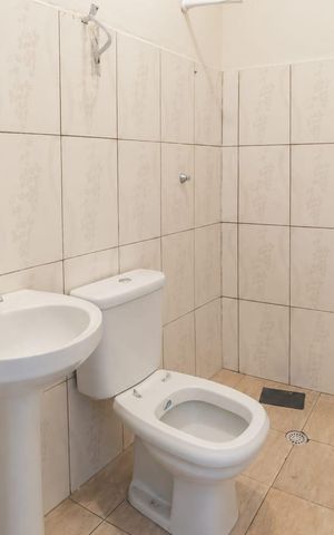 Casa para alugar com 90m², 2 quartos e sem vaga Casa para alugar com 90m², 2 quartos e sem vagaBanheiro