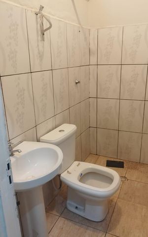Casa para alugar com 90m², 2 quartos e sem vaga Casa para alugar com 90m², 2 quartos e sem vagaBanheiro