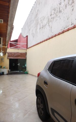 Casa à venda com 175m², 3 quartos e 4 vagasGaragem