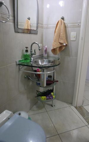 Casa à venda com 175m², 3 quartos e 4 vagasBanheiro da Suíte 2
