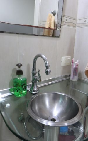 Casa à venda com 175m², 3 quartos e 4 vagasBanheiro da Suíte 2