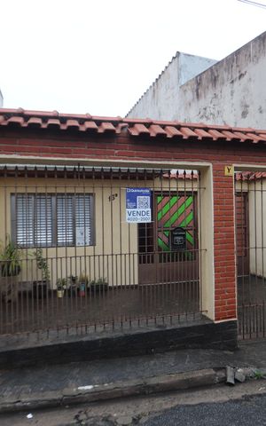 Casa à venda com 175m², 3 quartos e 4 vagasFachada