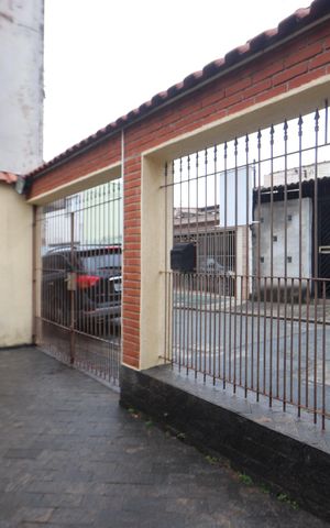 Casa à venda com 175m², 3 quartos e 4 vagasFrente