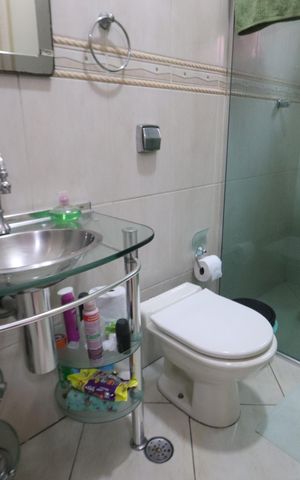 Casa à venda com 175m², 3 quartos e 4 vagasBanheiro da Suíte 3