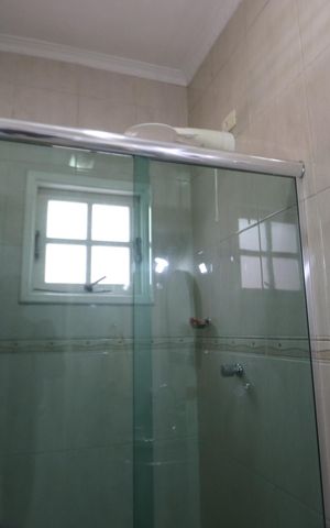 Casa à venda com 175m², 3 quartos e 4 vagasBanheiro da Suíte 2