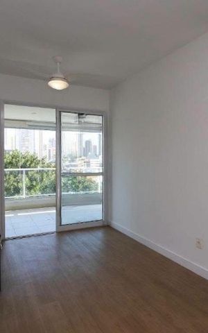 Apartamento para alugar com 72m², 2 quartos e 2 vagasSala