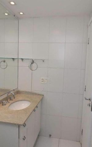Apartamento para alugar com 72m², 2 quartos e 2 vagasBanheiro