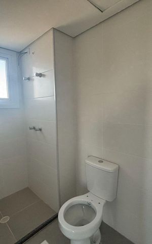 Apartamento para alugar com 57m², 2 quartos e 1 vaga Apartamento para alugar com 57m², 2 quartos e 1 vagaBanheiro social