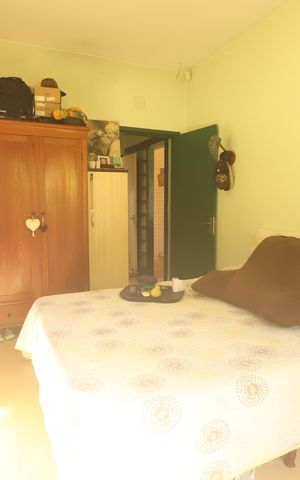Casa à venda com 330m², 6 quartos e 2 vagasQuarto 01