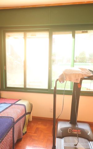 Casa à venda com 330m², 6 quartos e 2 vagasQuarta 04