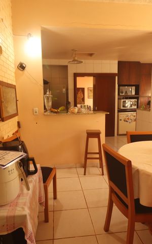 Casa à venda com 330m², 6 quartos e 2 vagasSala de Jantar