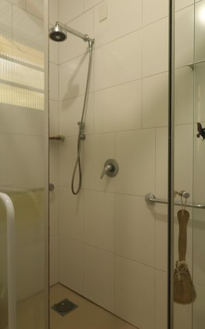Casa à venda com 330m², 6 quartos e 2 vagasbanheiro