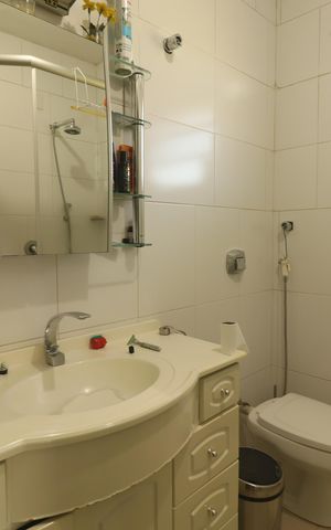 Casa à venda com 330m², 6 quartos e 2 vagasbanheiro
