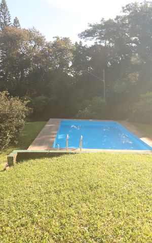 Casa à venda com 330m², 6 quartos e 2 vagasPiscina
