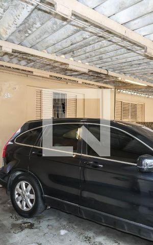 Casa à venda com 55m², 1 quarto e 2 vagas
