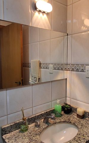 Apartamento à venda com 100m², 3 quartos e 2 vagas Apartamento à venda com 100m², 3 quartos e 2 vagasBanheiro Social