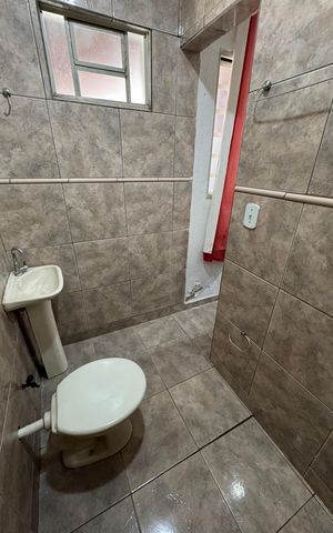 Casa para alugar com 560m², 4 quartos e 7 vagas Casa para alugar com 560m², 4 quartos e 7 vagasBanheiro da suíte 2