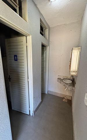 Casa para alugar com 560m², 4 quartos e 7 vagas Casa para alugar com 560m², 4 quartos e 7 vagasBanheiro 2