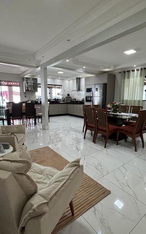 Casa para alugar com 560m², 4 quartos e 7 vagas Casa para alugar com 560m², 4 quartos e 7 vagasSala 2