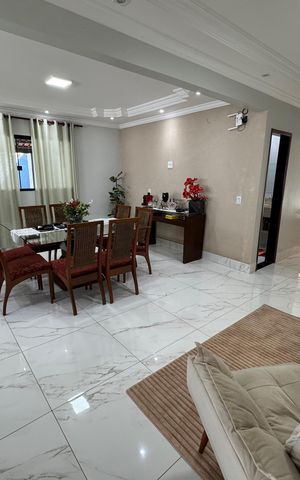 Casa para alugar com 560m², 4 quartos e 7 vagas Casa para alugar com 560m², 4 quartos e 7 vagasSala 2