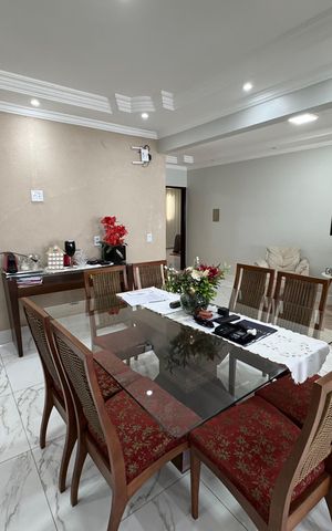Casa para alugar com 560m², 4 quartos e 7 vagas Casa para alugar com 560m², 4 quartos e 7 vagasSala 2