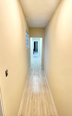 Casa para alugar com 140m², 3 quartos e 1 vaga Casa para alugar com 140m², 3 quartos e 1 vagaCorredor