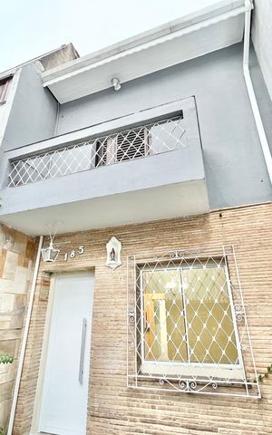 Casa para alugar com 140m², 3 quartos e 1 vaga Casa para alugar com 140m², 3 quartos e 1 vagaFachada/Placa