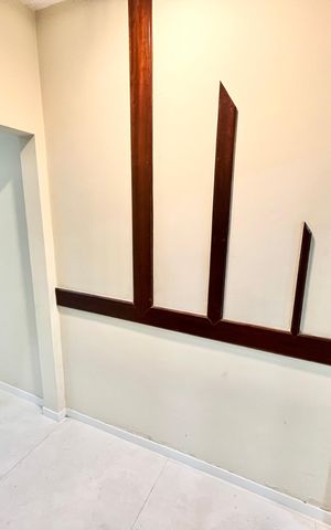 Casa para alugar com 140m², 3 quartos e 1 vaga Casa para alugar com 140m², 3 quartos e 1 vagaEscada