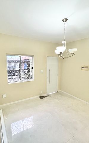 Casa para alugar com 140m², 3 quartos e 1 vaga Casa para alugar com 140m², 3 quartos e 1 vagaSala