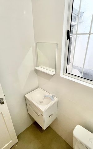 Casa para alugar com 140m², 3 quartos e 1 vaga Casa para alugar com 140m², 3 quartos e 1 vagaBanheiro