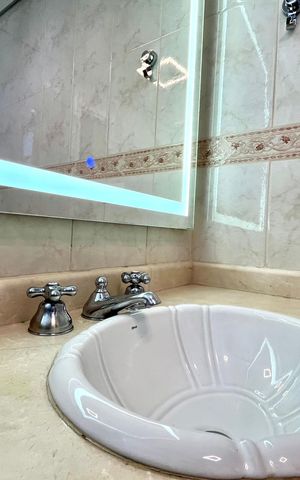 Apartamento à venda com 86m², 3 quartos e 2 vagas Apartamento à venda com 86m², 3 quartos e 2 vagasBanheiro Social