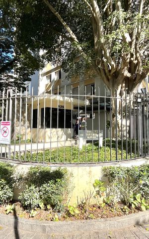 Apartamento à venda com 86m², 3 quartos e 2 vagas Apartamento à venda com 86m², 3 quartos e 2 vagasFachada