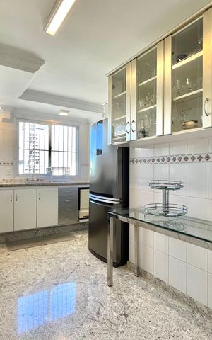 Apartamento à venda com 86m², 3 quartos e 2 vagas Apartamento à venda com 86m², 3 quartos e 2 vagasCozinha