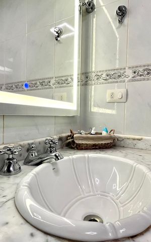 Apartamento à venda com 86m², 3 quartos e 2 vagas Apartamento à venda com 86m², 3 quartos e 2 vagasBanheiro da Suíte