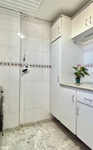 Apartamento à venda com 86m², 3 quartos e 2 vagas Apartamento à venda com 86m², 3 quartos e 2 vagasÁrea de Serviço