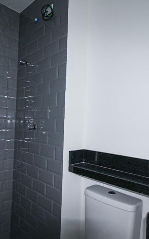 Studio à venda com 44m², 2 quartos e 1 vaga Studio à venda com 44m², 2 quartos e 1 vagaBanheiro