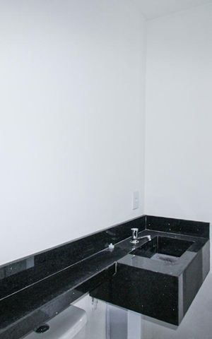 Studio à venda com 44m², 2 quartos e 1 vaga Studio à venda com 44m², 2 quartos e 1 vagaBanheiro
