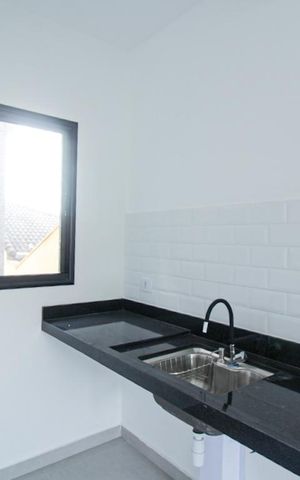 Studio à venda com 44m², 2 quartos e 1 vaga Studio à venda com 44m², 2 quartos e 1 vagaCozinha e Área de Serviço
