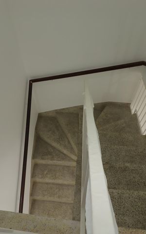 Casa à venda com 99m², 2 quartos e sem vagaEscada